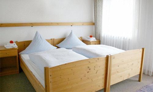 Pension-Metzgerei Hofer Inning am Holz Pokoj fotografie